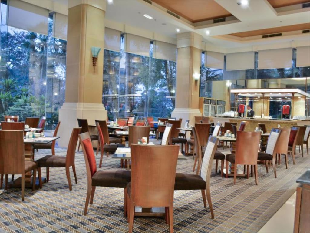 hotel loose furniture for lobby and public areas