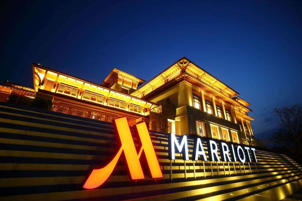 Shenzhen Dapeng Marriott Hotel furniture project customized by Chuanghong